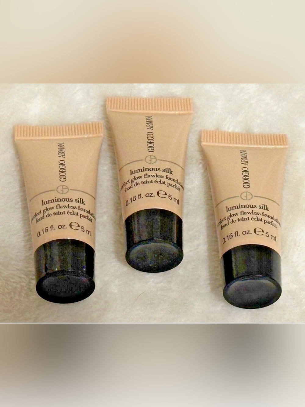GIORGIO ARMANI - Set of 3 - Luminous Silk Flawless Foundation Mini's - Shade #12